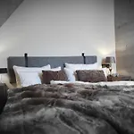 Wlodgeone 4*
