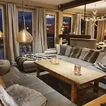 Wlodgeone Πανσιόν 4*